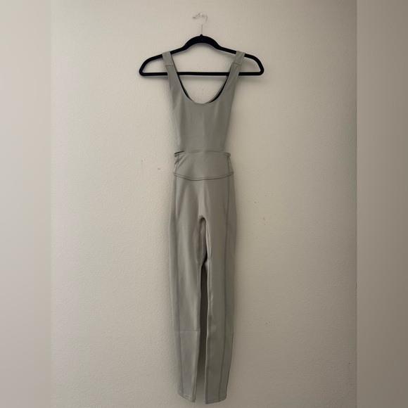 FREE PEOPLE X FP Movement Back It Up Onesie in Sage Beige Size XS NWT - Picture 3 of 6